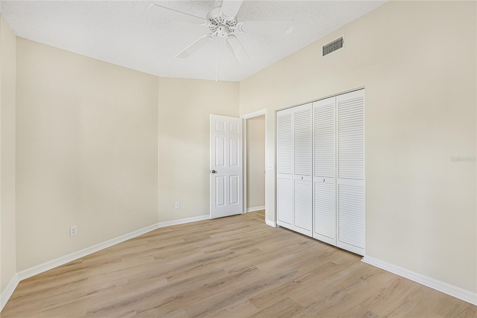 7106 SAINT ANDREWS LN