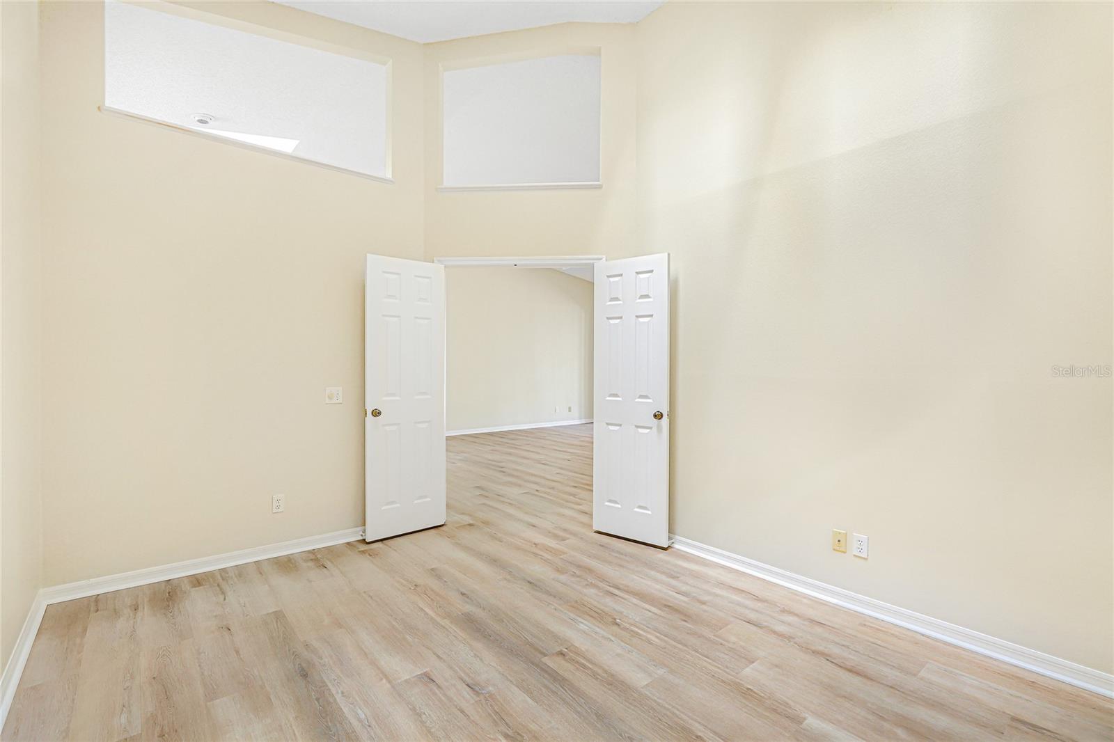 7106 SAINT ANDREWS LN