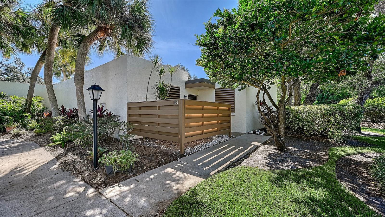 101 TIDEWATER DR #101