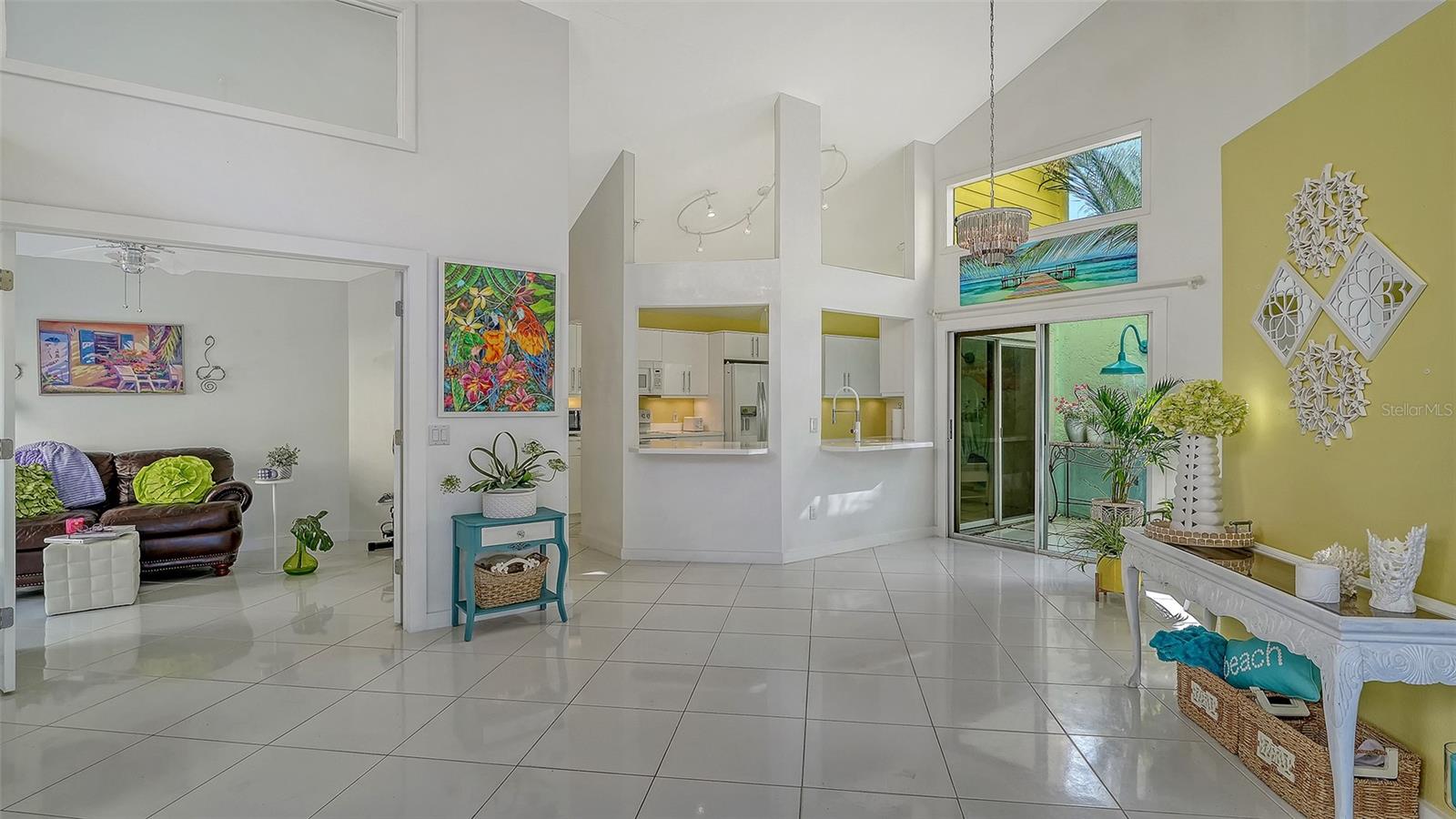 7833 ONTARIO STREET CIR