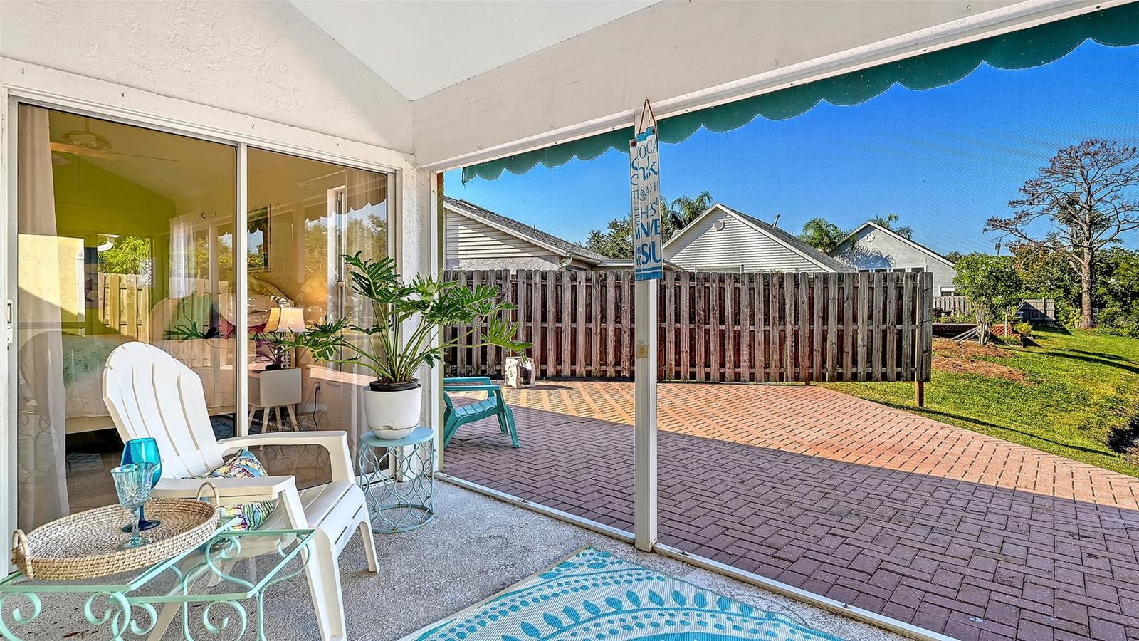 7833 ONTARIO STREET CIR