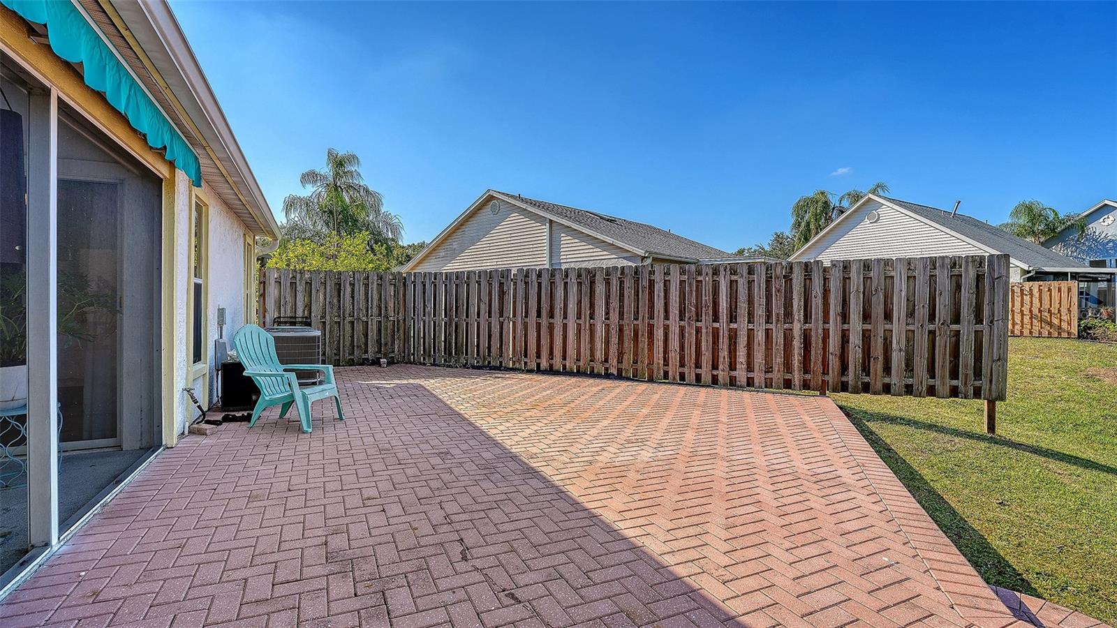 7833 ONTARIO STREET CIR