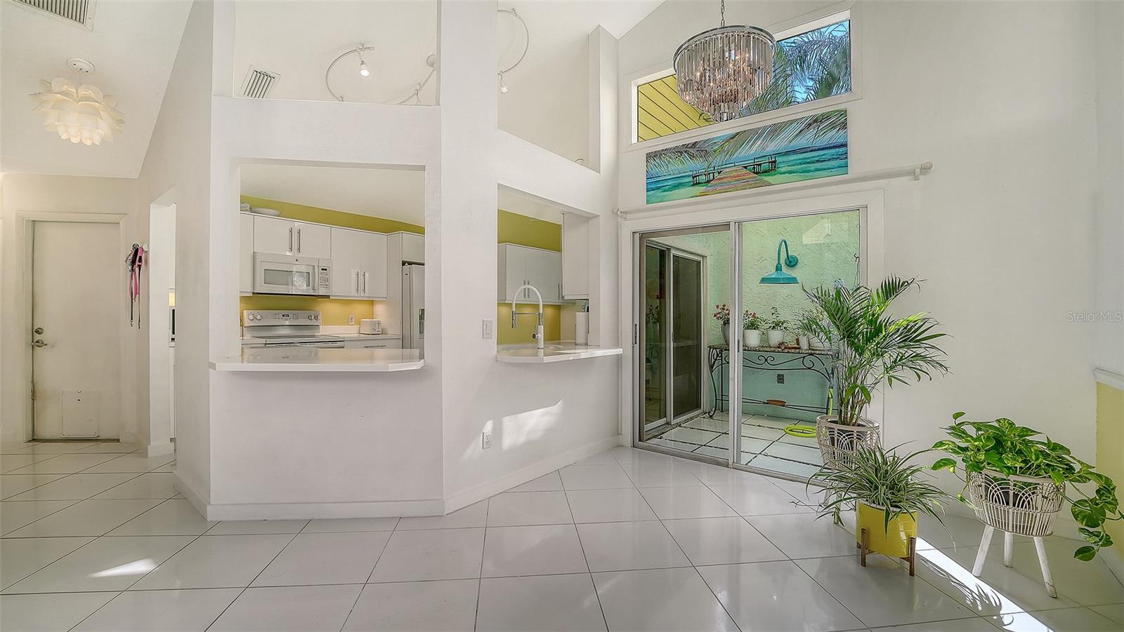 7833 ONTARIO STREET CIR