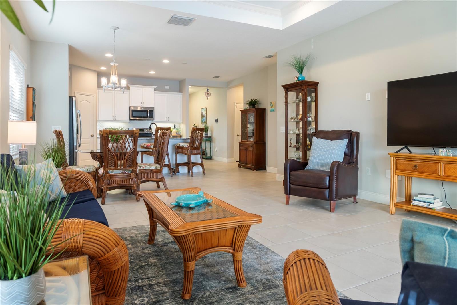 7739 RIDGELAKE CIR