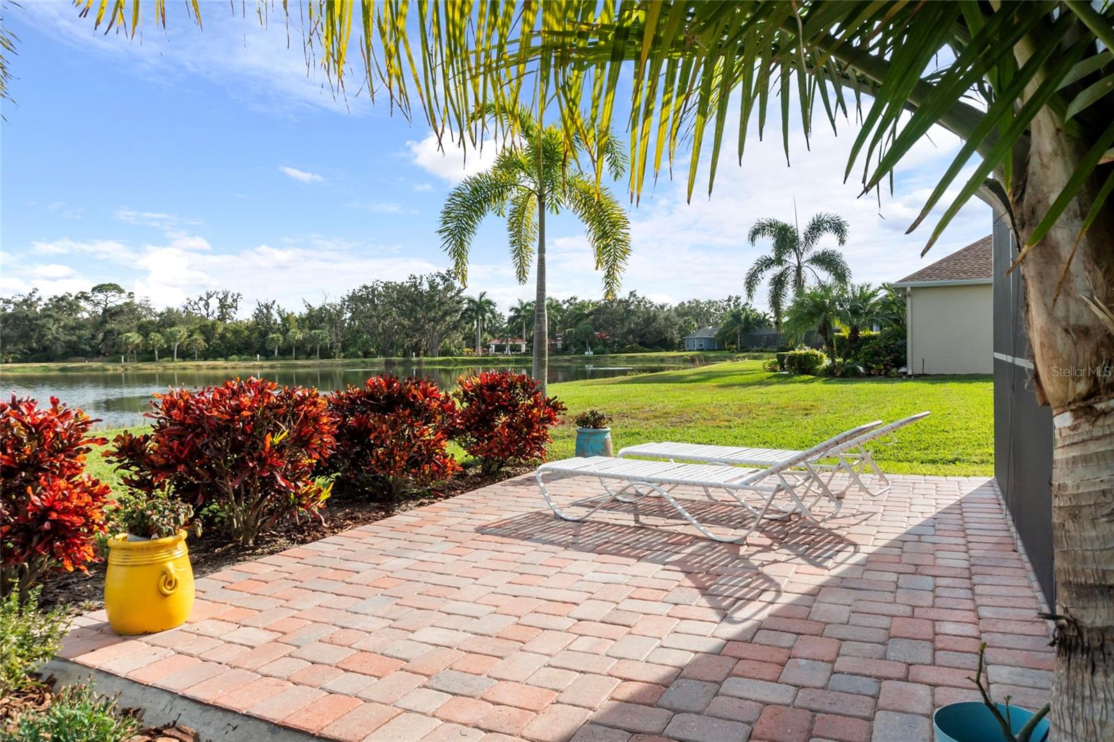 7739 RIDGELAKE CIR