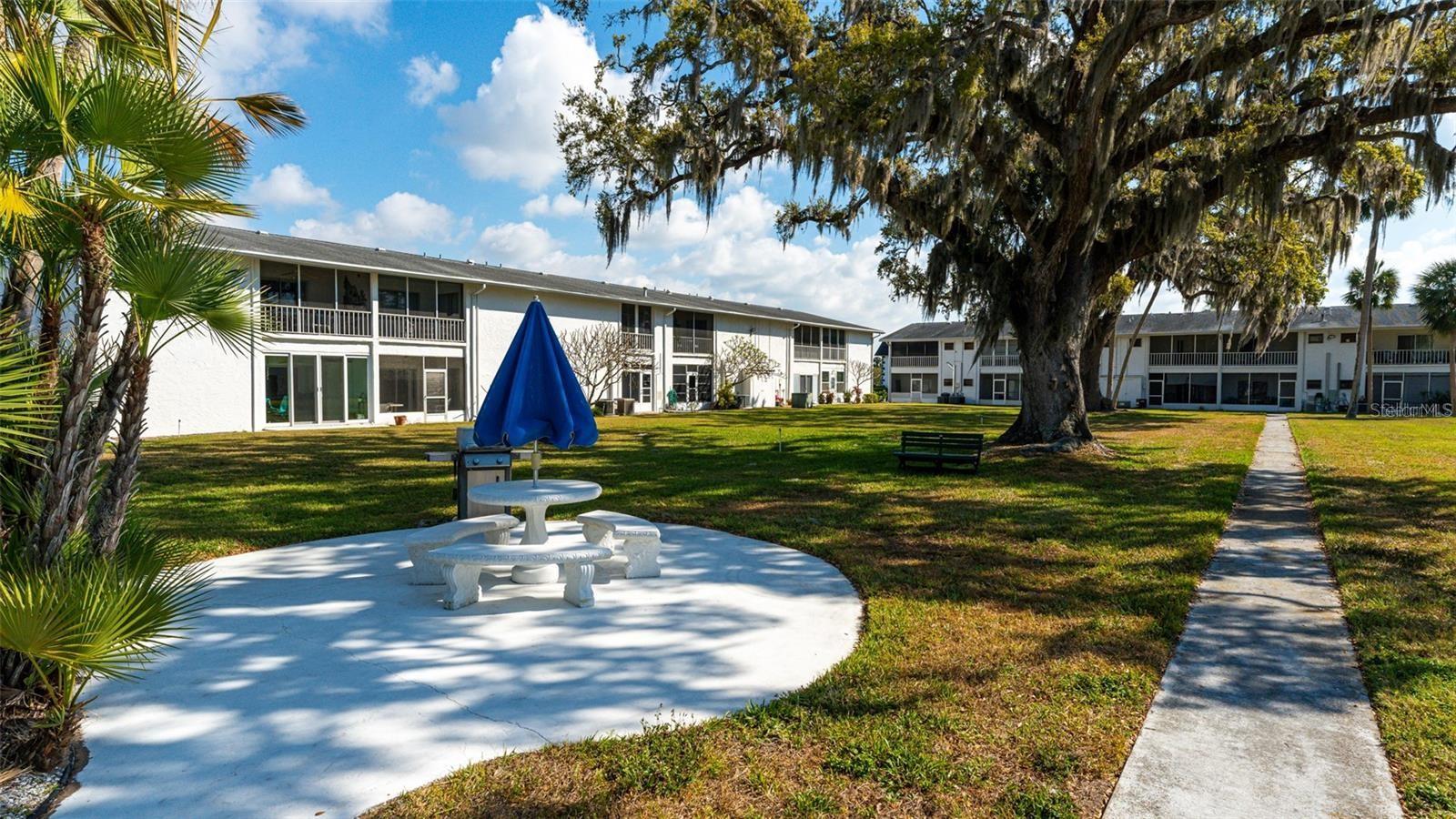 202 47TH AVENUE DR W #333