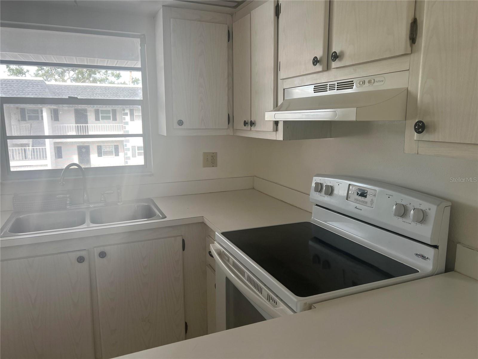 202 47TH AVENUE DR W #333