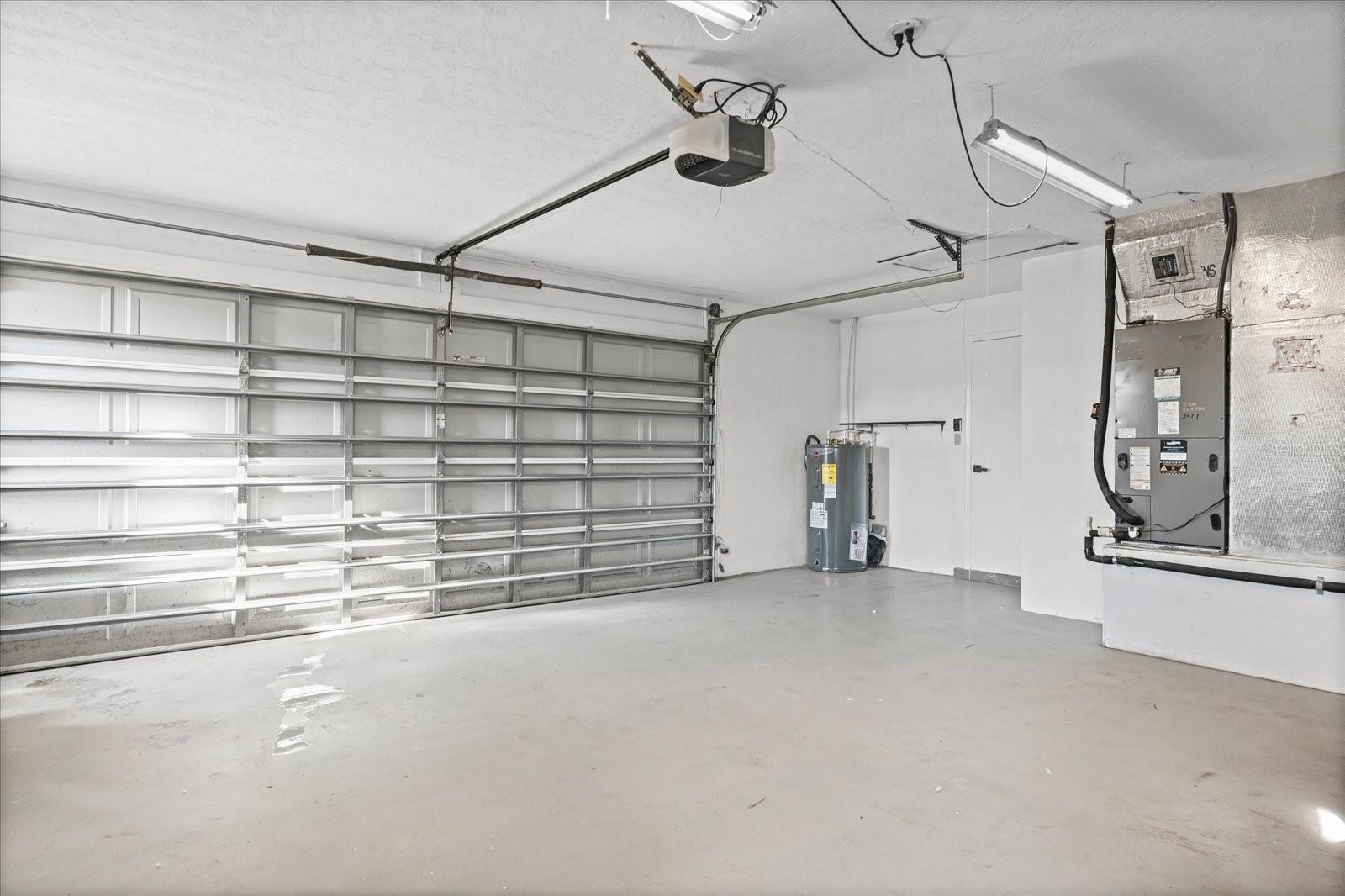 3535 VILLAGE GREEN DR