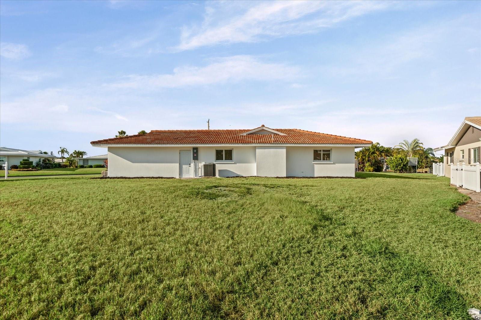 3535 VILLAGE GREEN DR