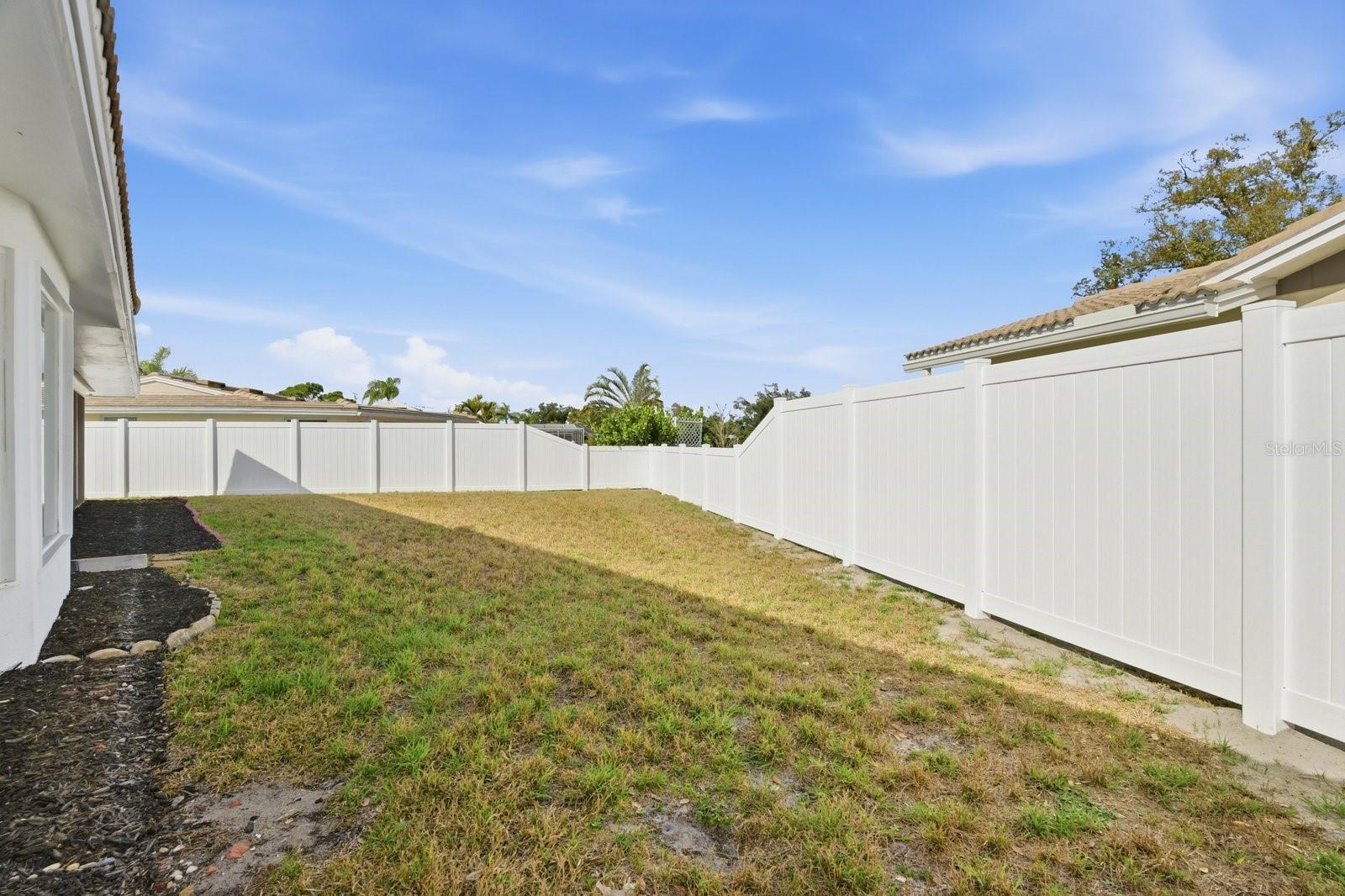 3535 VILLAGE GREEN DR