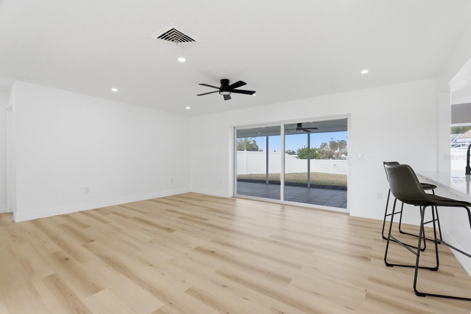 3535 VILLAGE GREEN DR