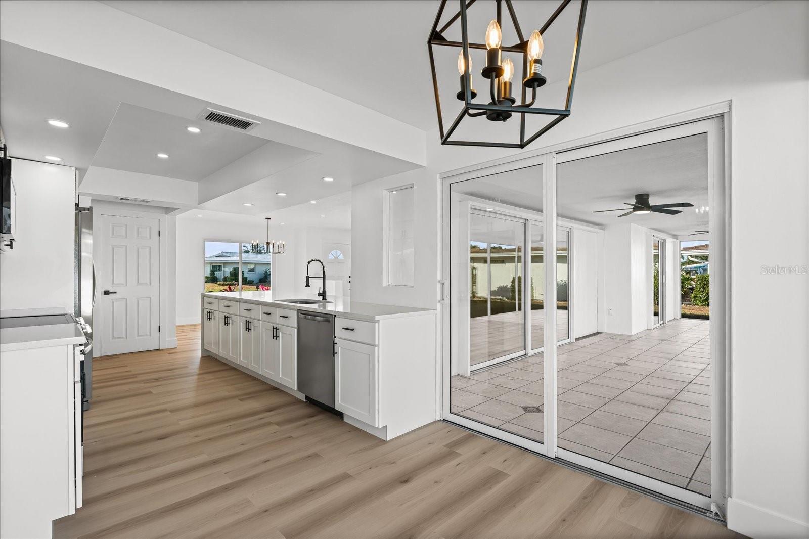 3535 VILLAGE GREEN DR