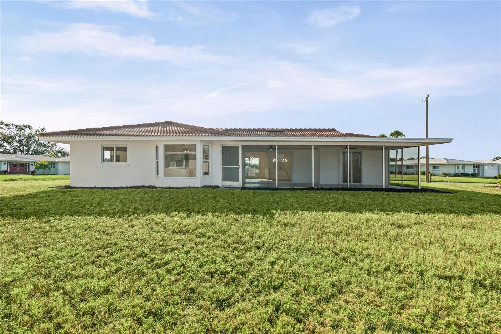 3535 VILLAGE GREEN DR