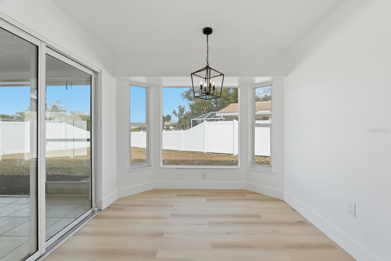 3535 VILLAGE GREEN DR