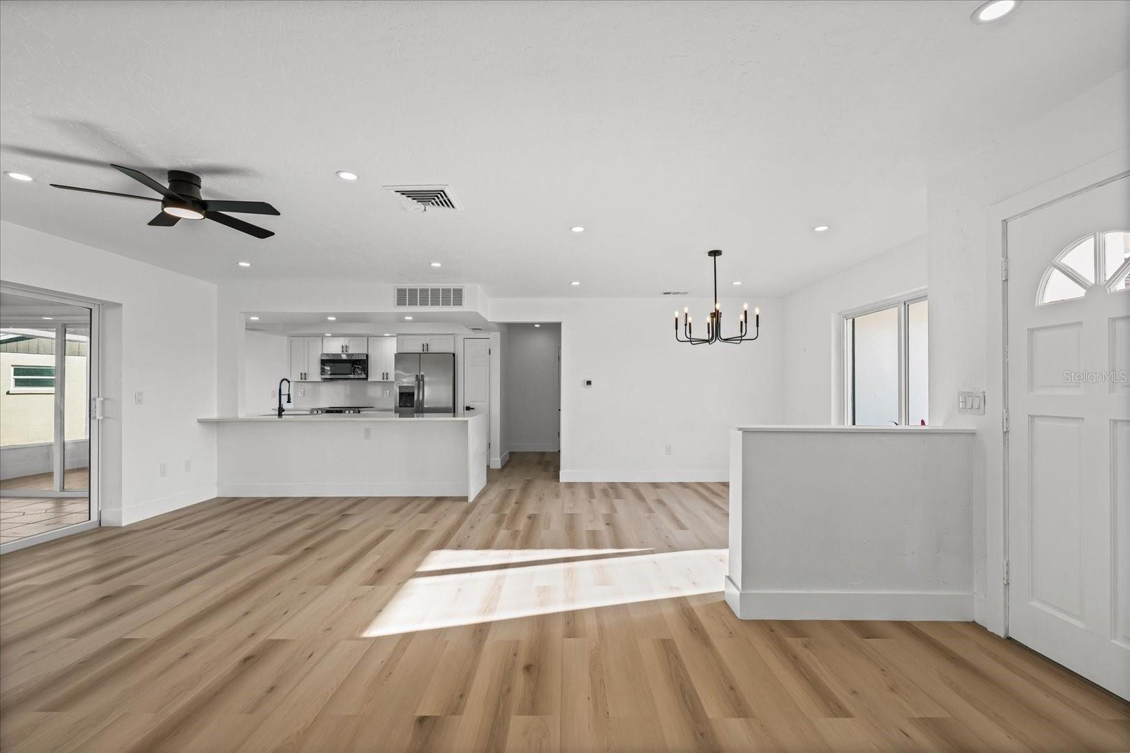 3535 VILLAGE GREEN DR