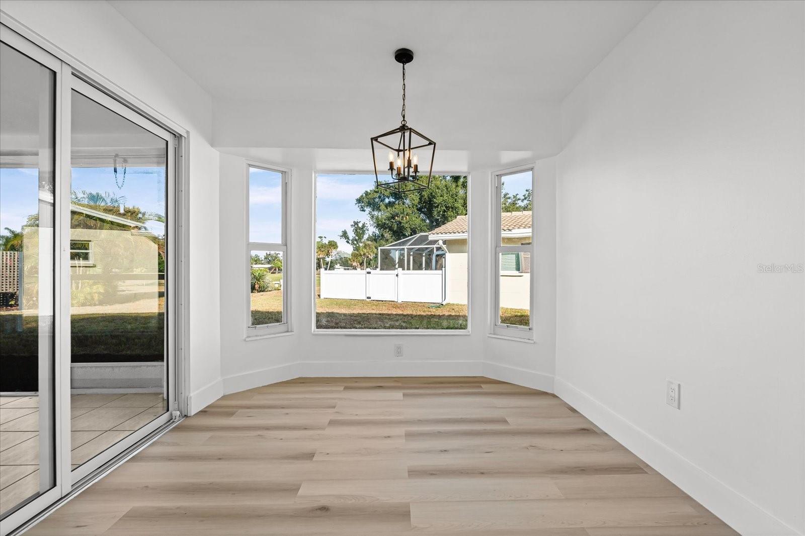 3535 VILLAGE GREEN DR