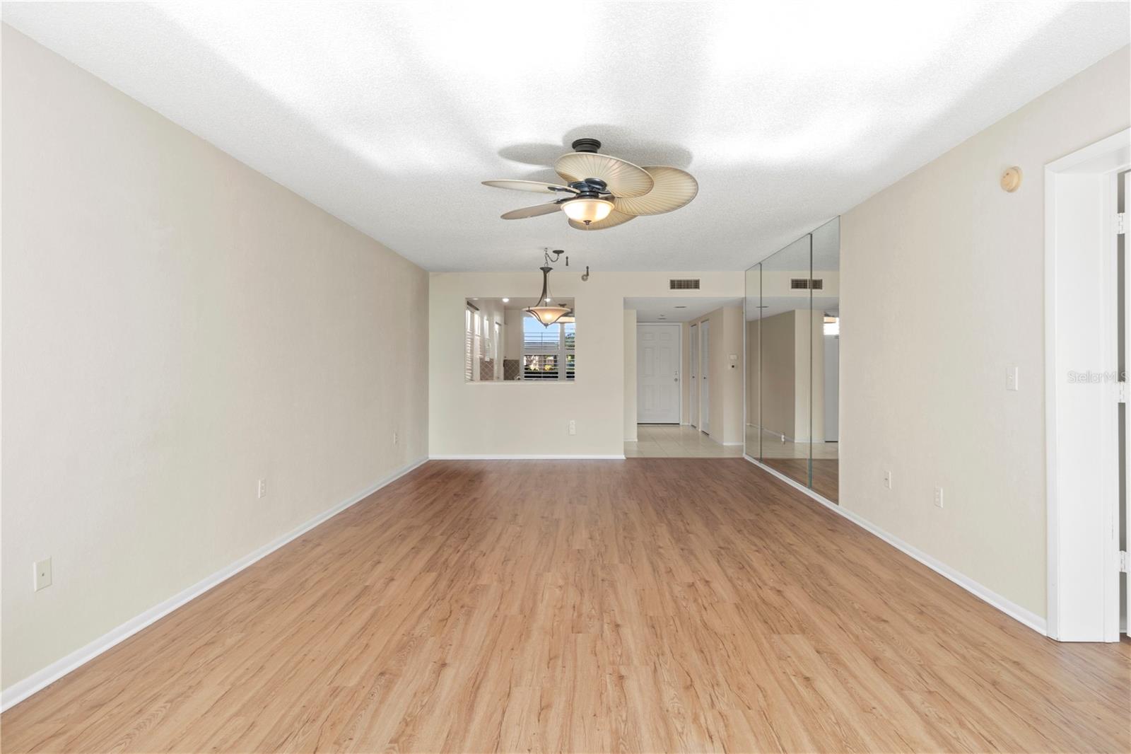 3740 PINEBROOK CIR #105