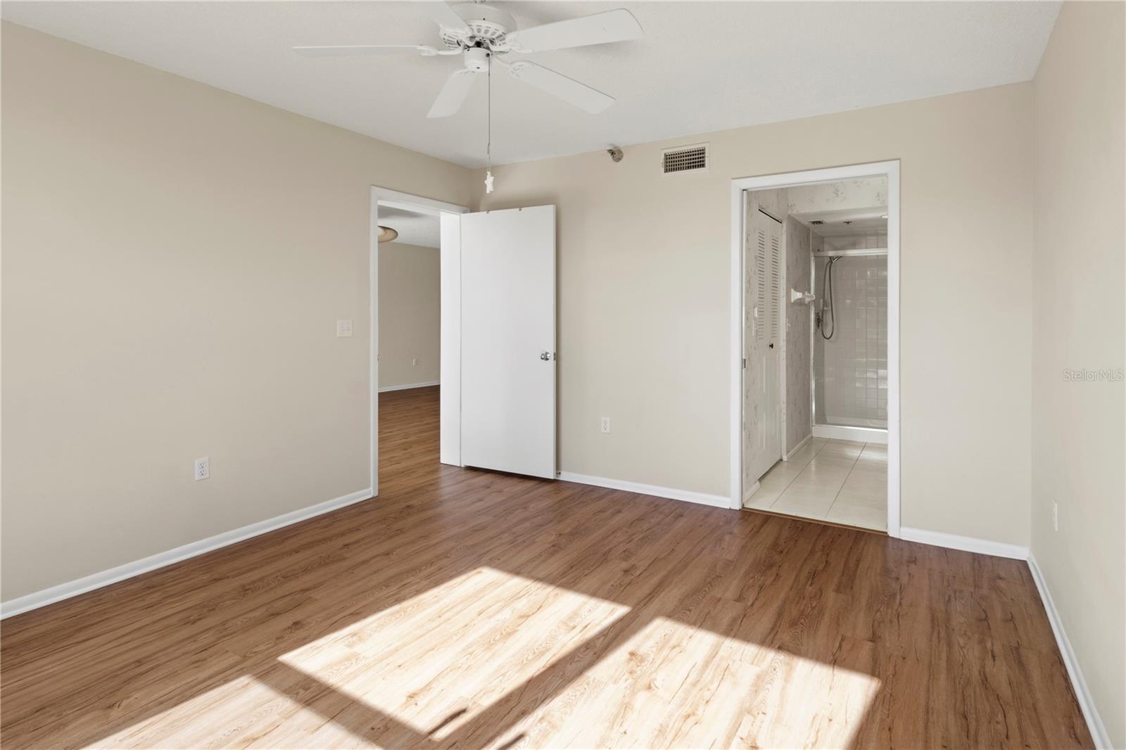 3740 PINEBROOK CIR #105