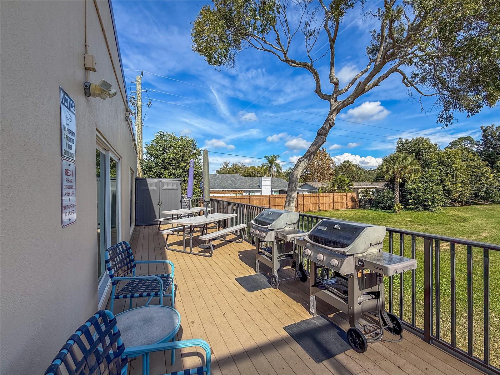 3740 PINEBROOK CIR #105