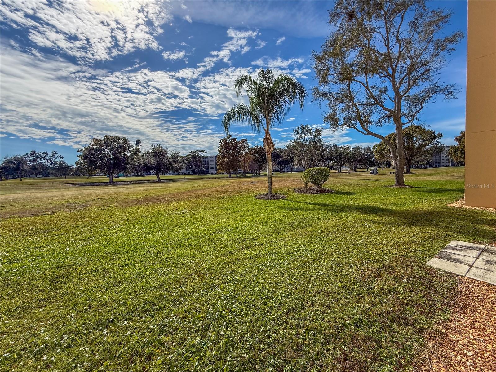 3740 PINEBROOK CIR #105