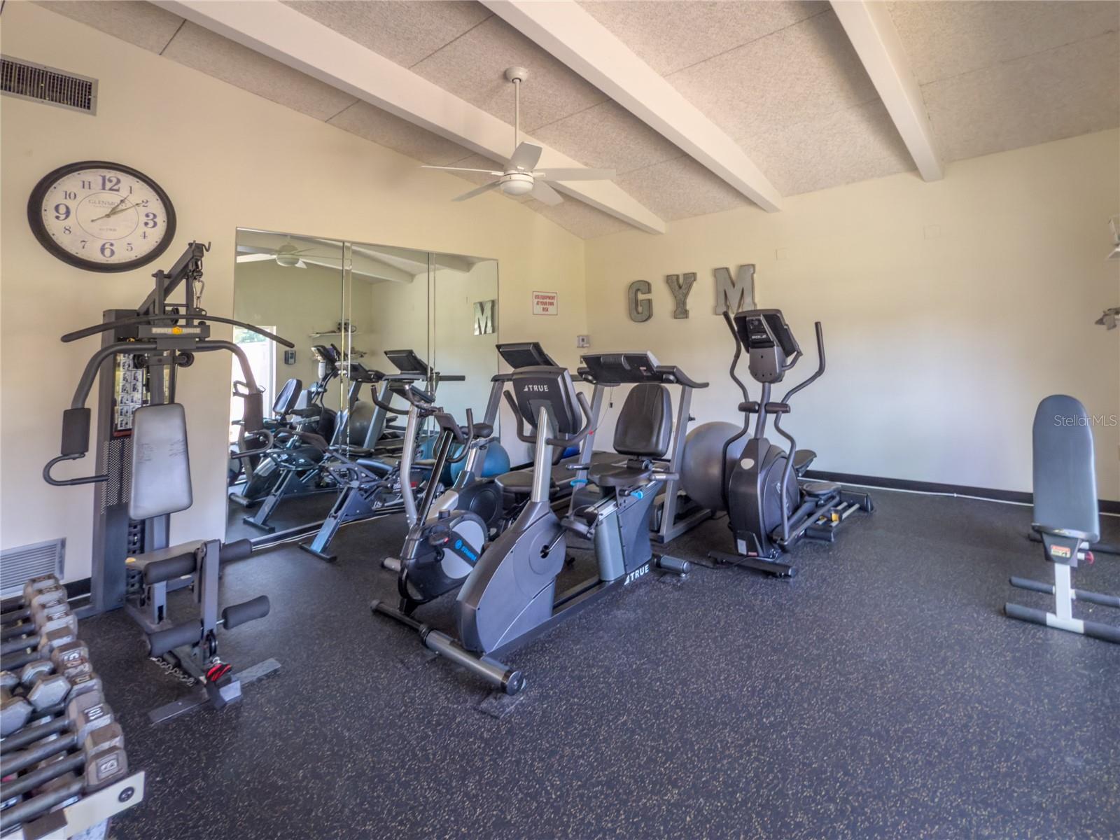 3740 PINEBROOK CIR #105