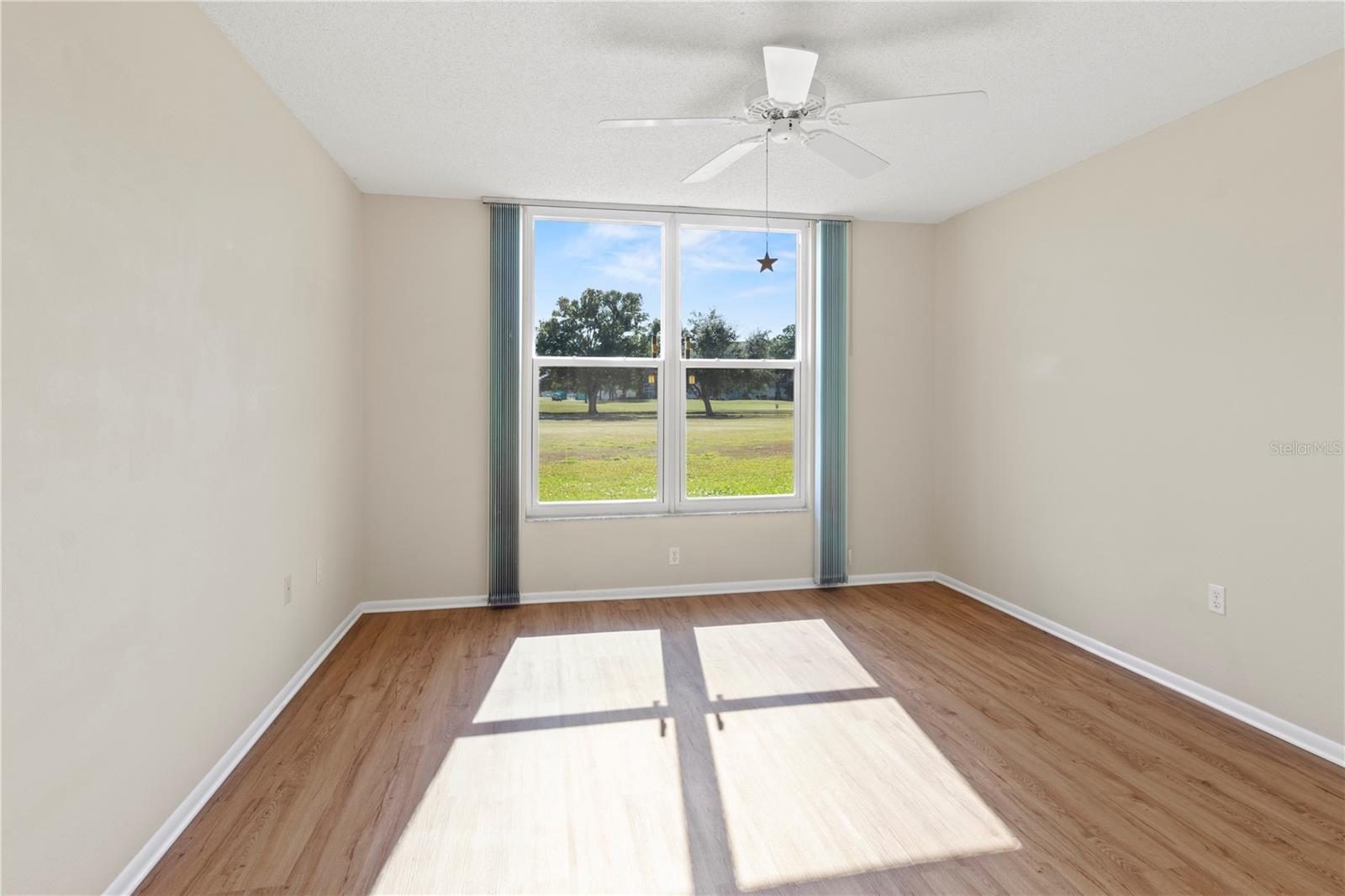 3740 PINEBROOK CIR #105