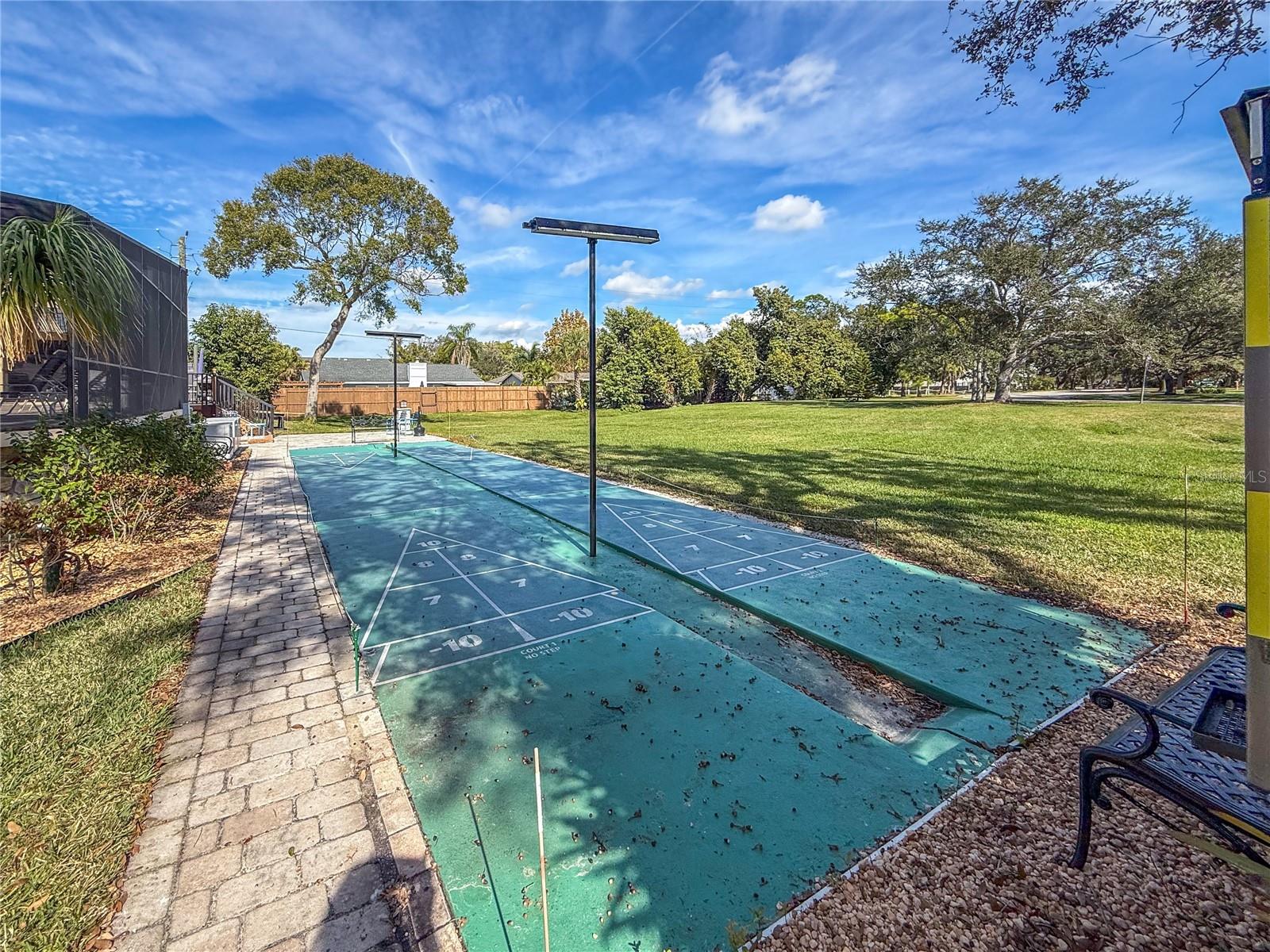 3740 PINEBROOK CIR #105