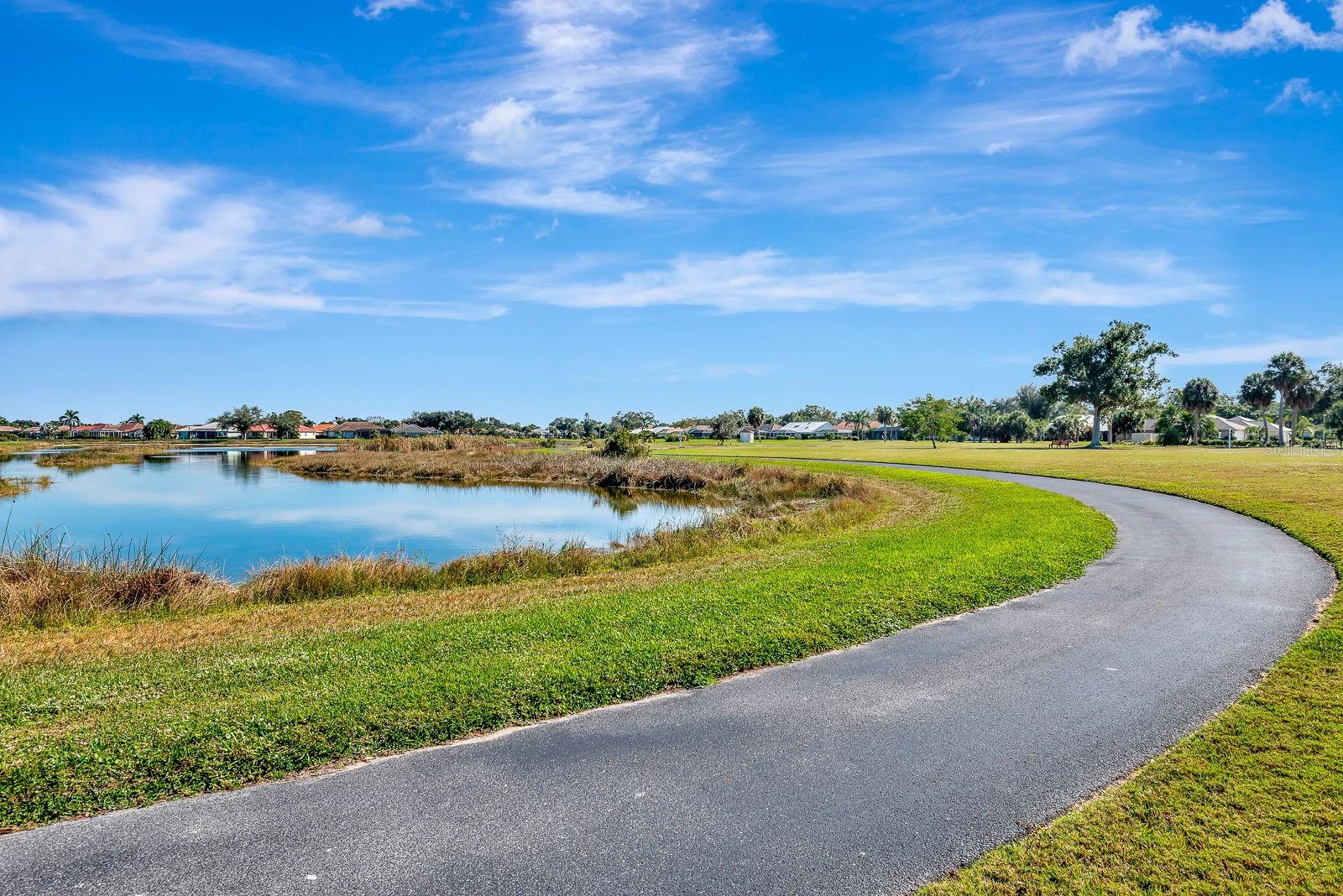 556 SILK OAK DR