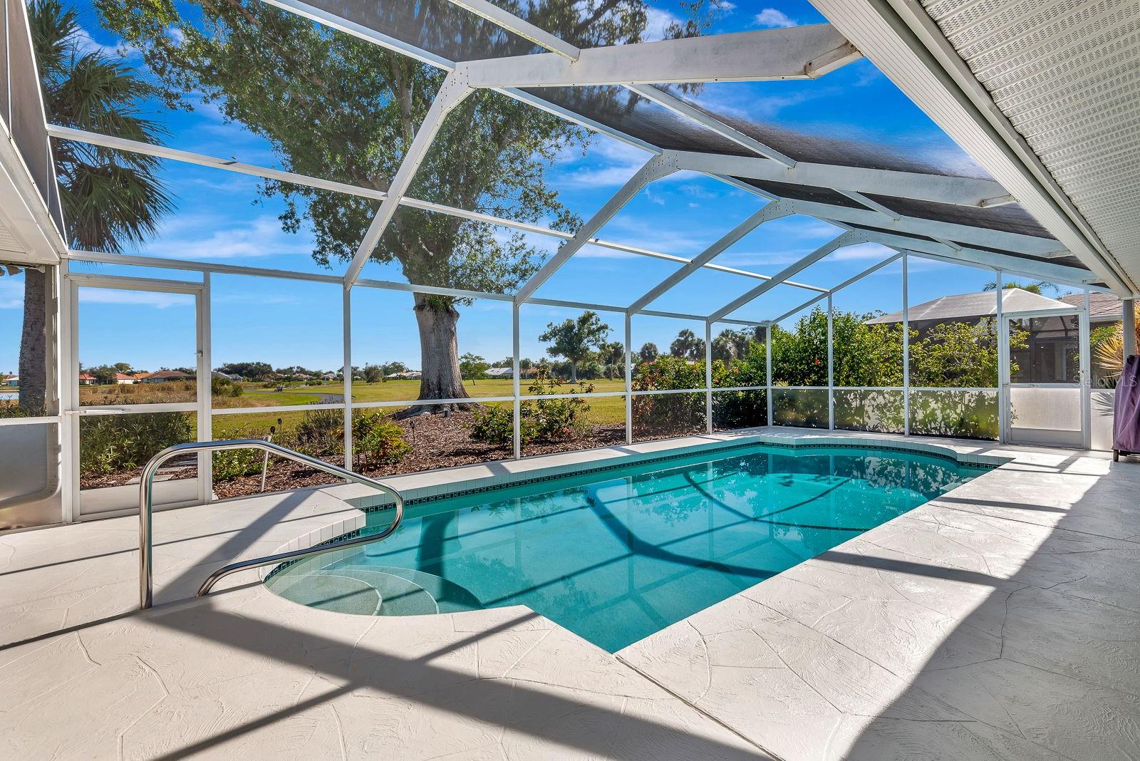 556 SILK OAK DR
