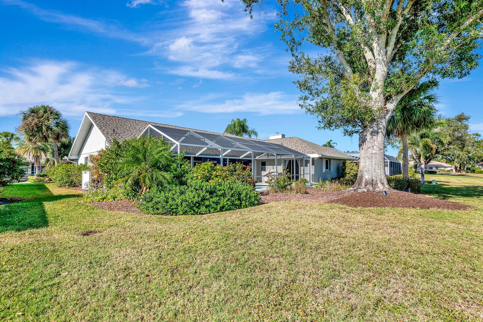 556 SILK OAK DR