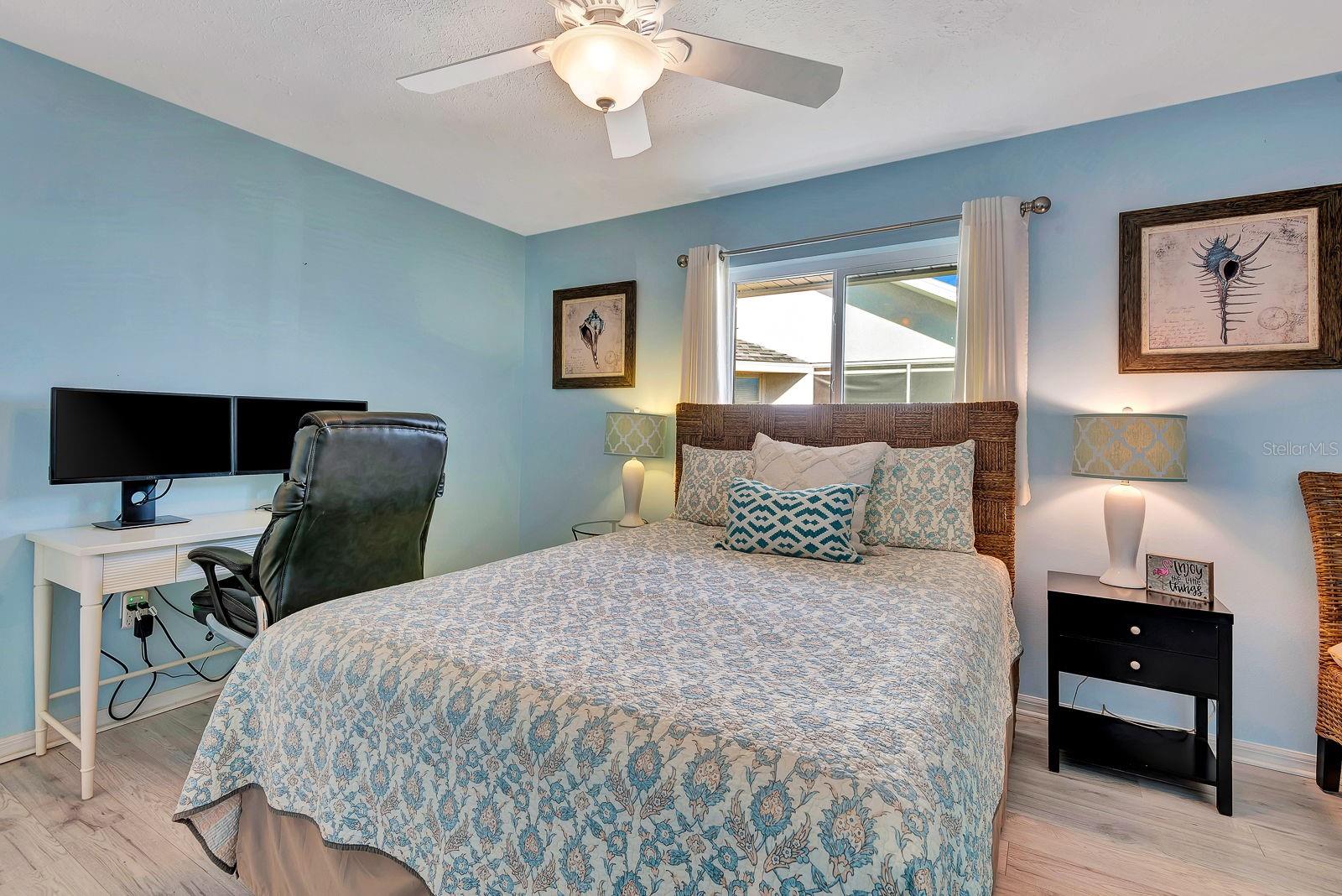 556 SILK OAK DR