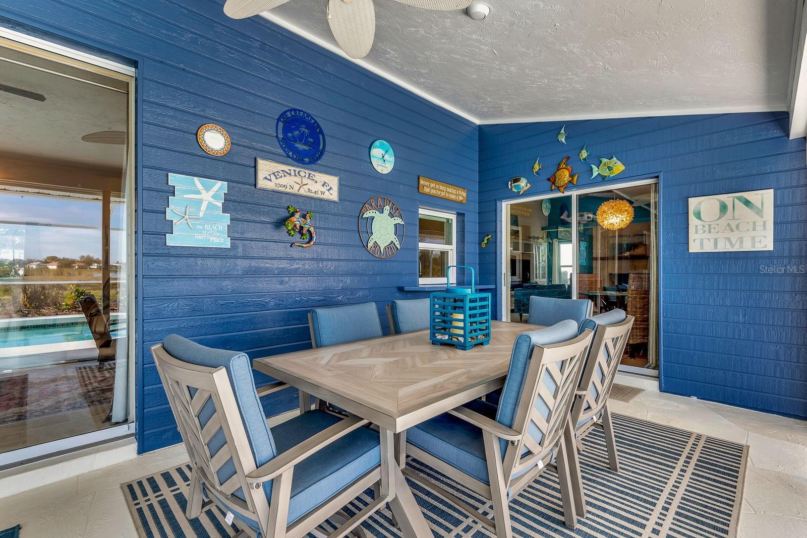 556 SILK OAK DR