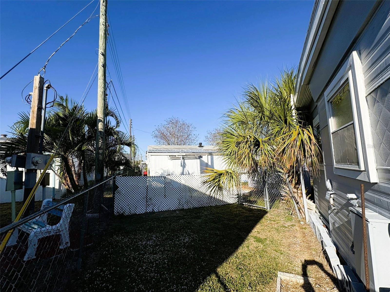 504 50TH AVENUE DR W AVE W