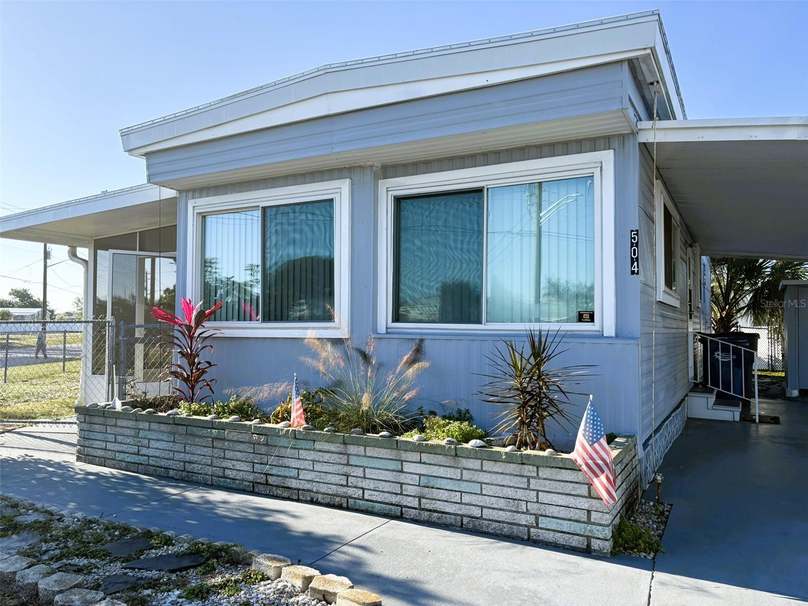 504 50TH AVENUE DR W AVE W