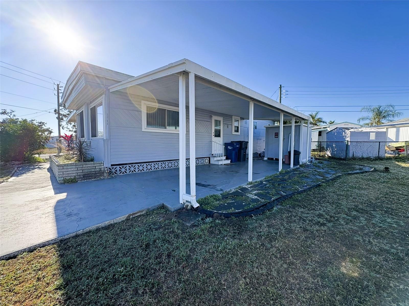 504 50TH AVENUE DR W AVE W