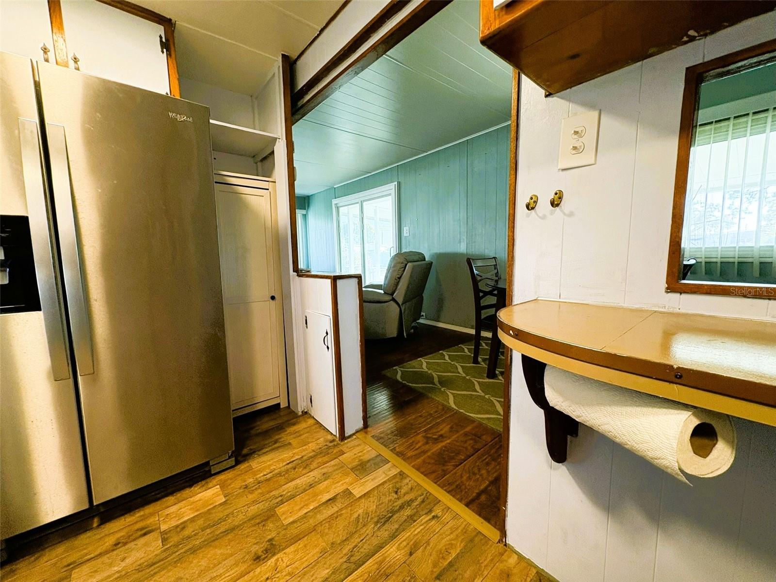 504 50TH AVENUE DR W AVE W