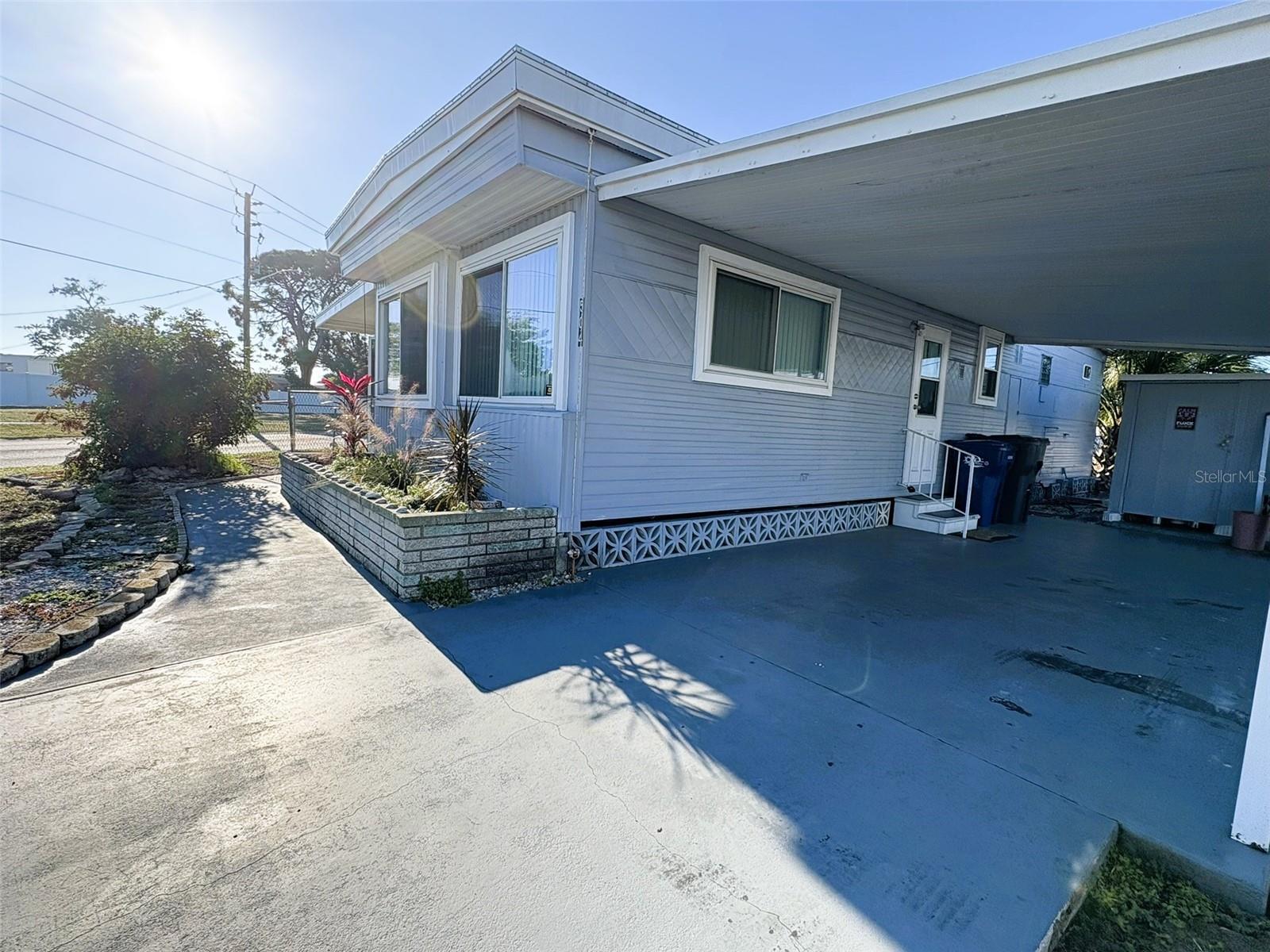 504 50TH AVENUE DR W AVE W