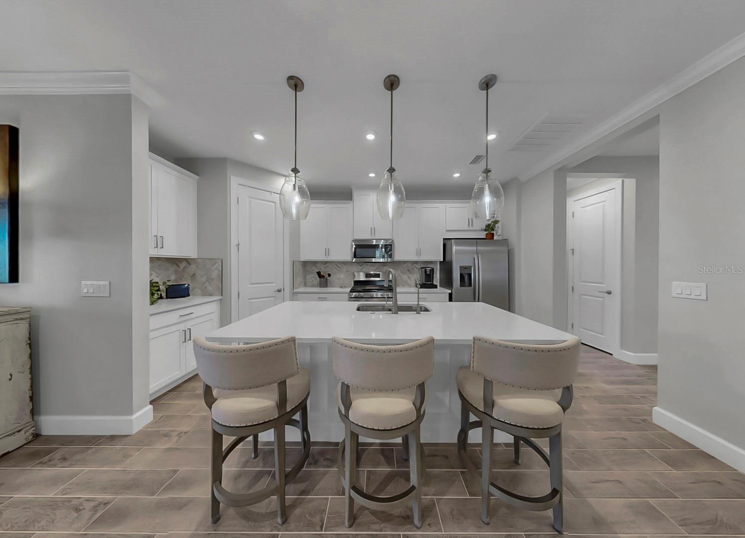 11120 DEVONBRIDGE DR