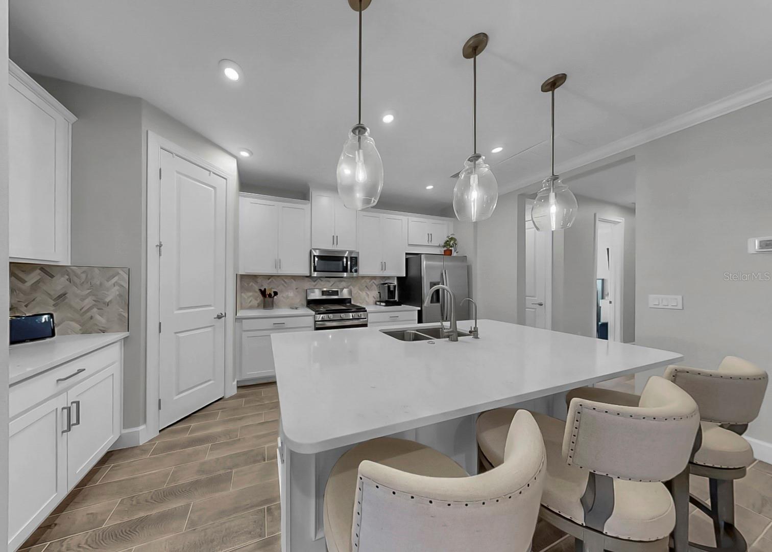 11120 DEVONBRIDGE DR