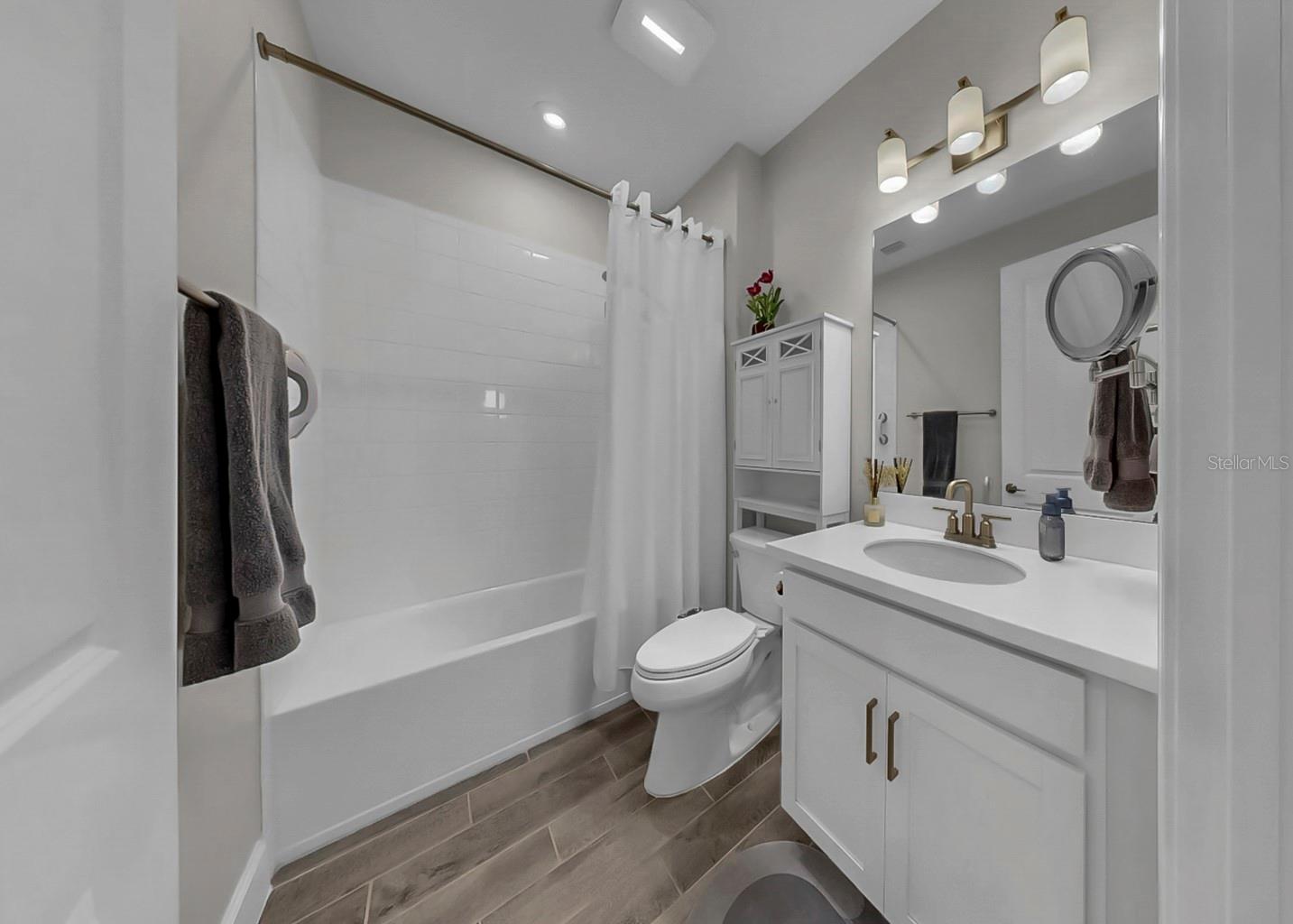 11120 DEVONBRIDGE DR