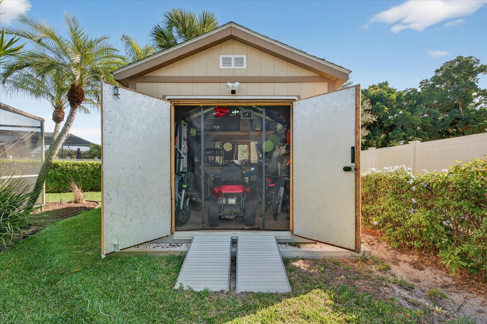 6701 16TH AVENUE DR W