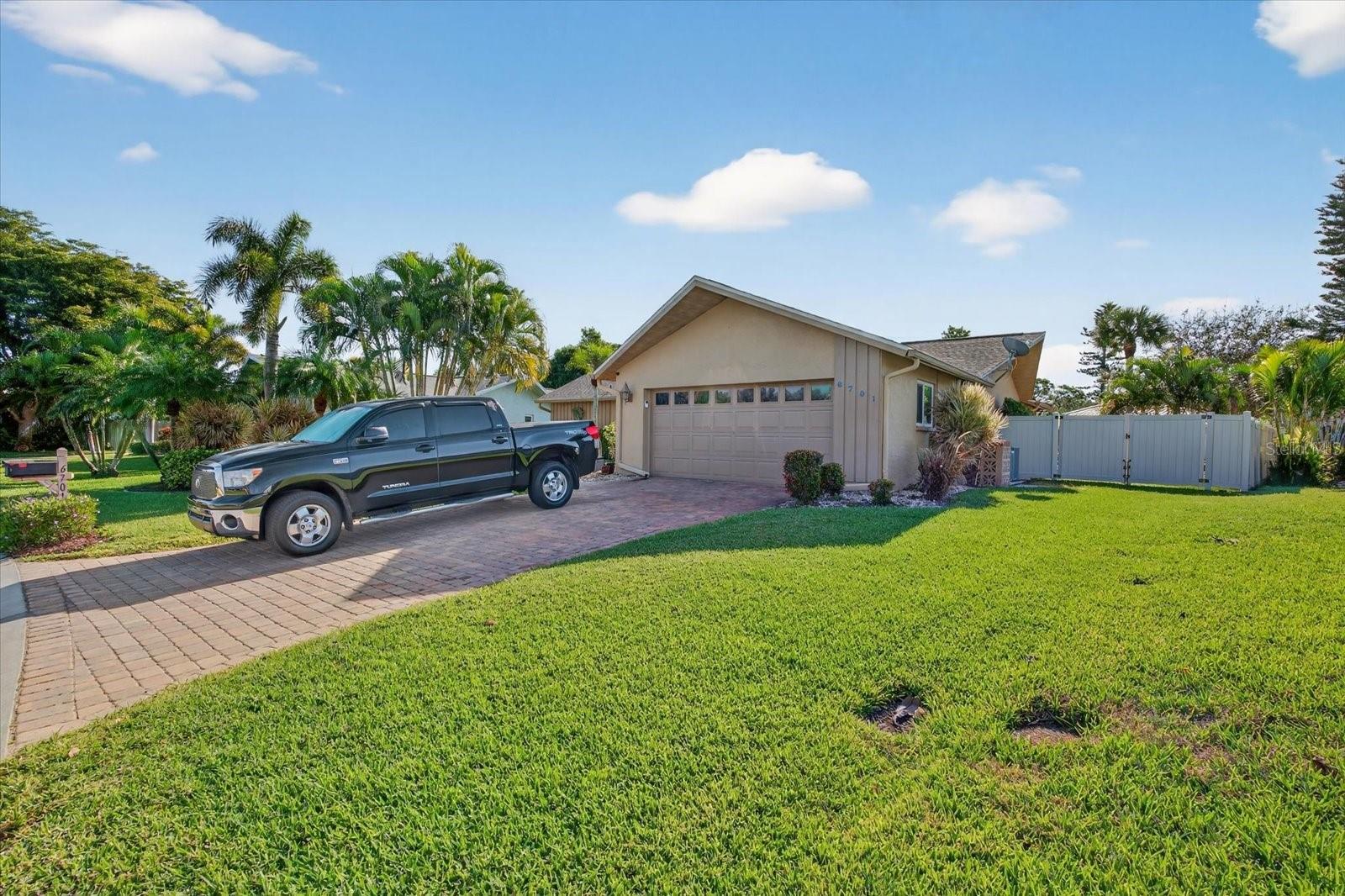 6701 16TH AVENUE DR W