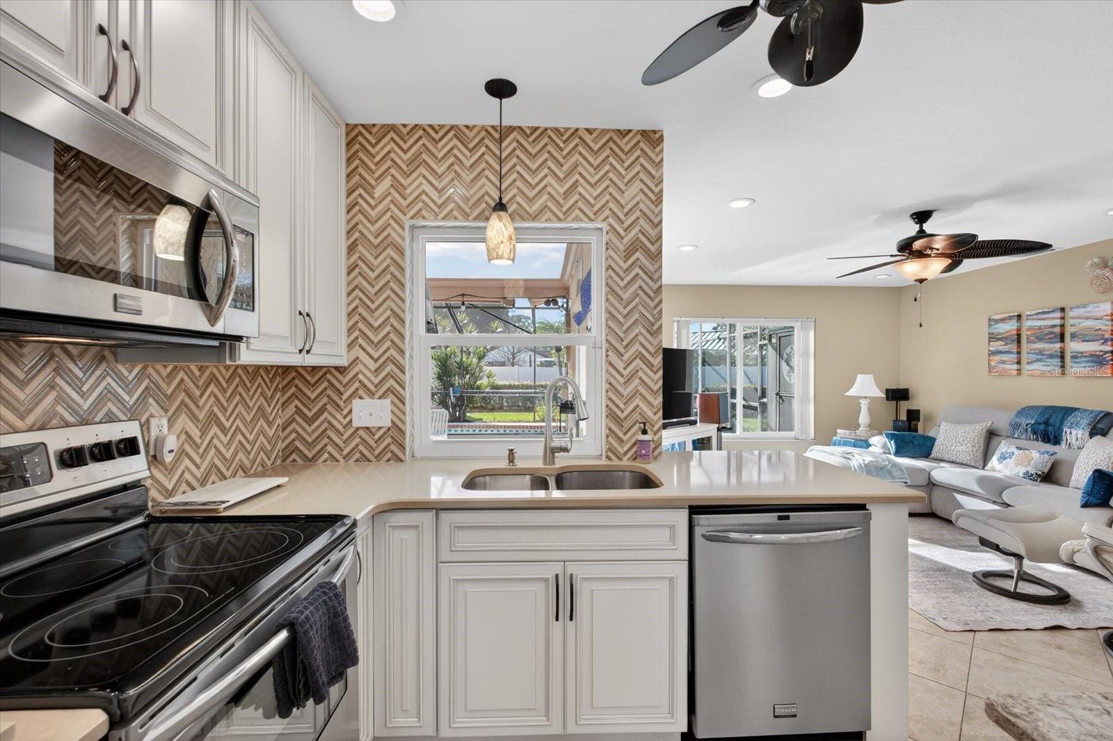 6701 16TH AVENUE DR W