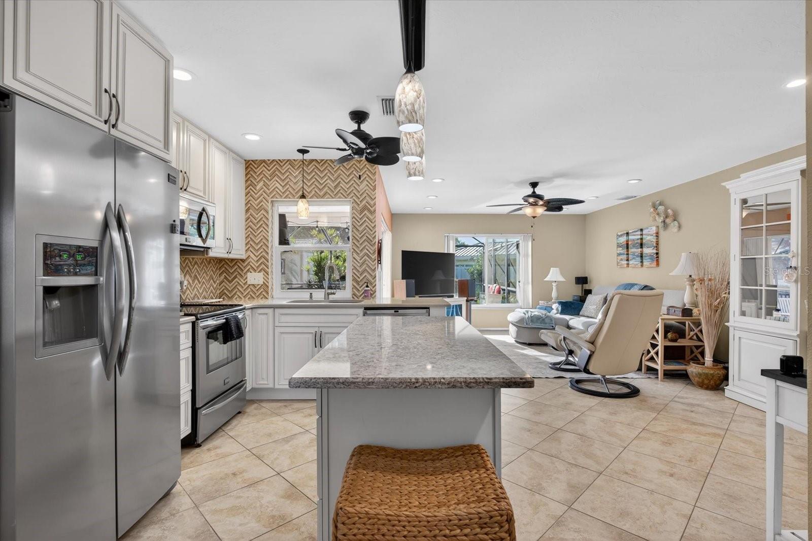 6701 16TH AVENUE DR W