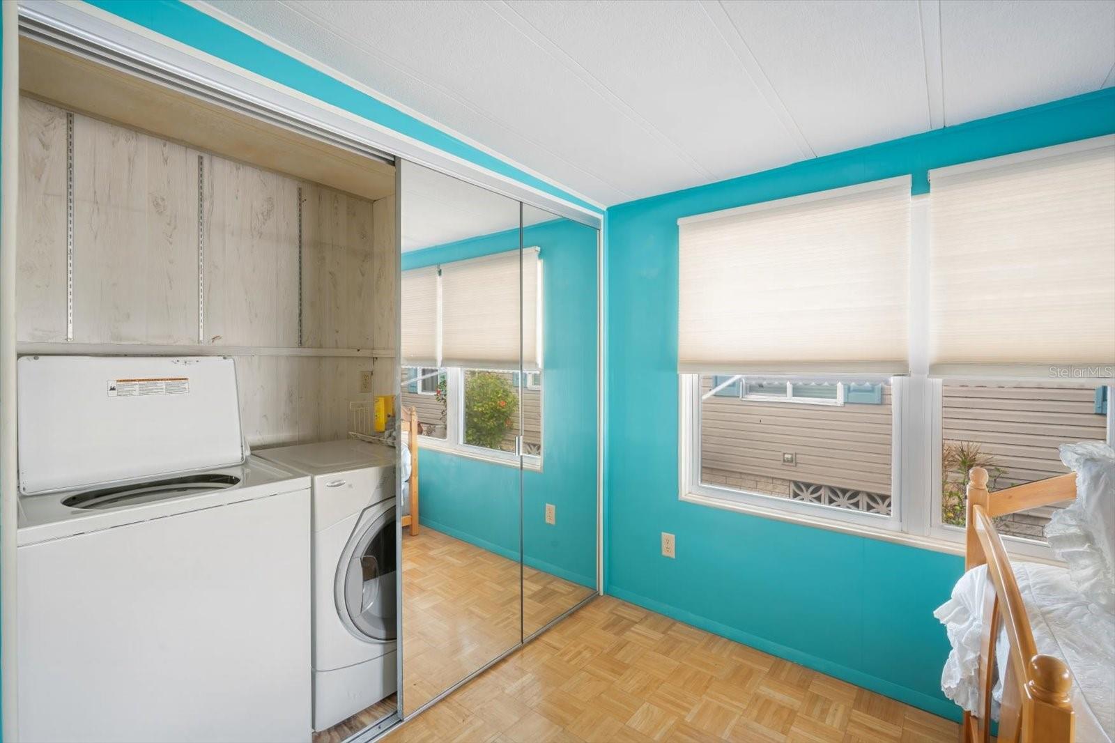 5619 BAYSHORE RD #417