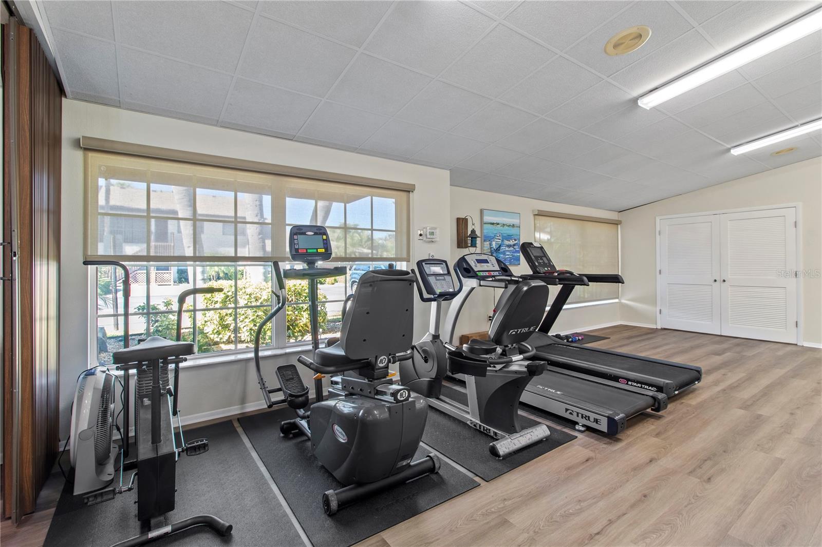 2816 72ND STREET CT W