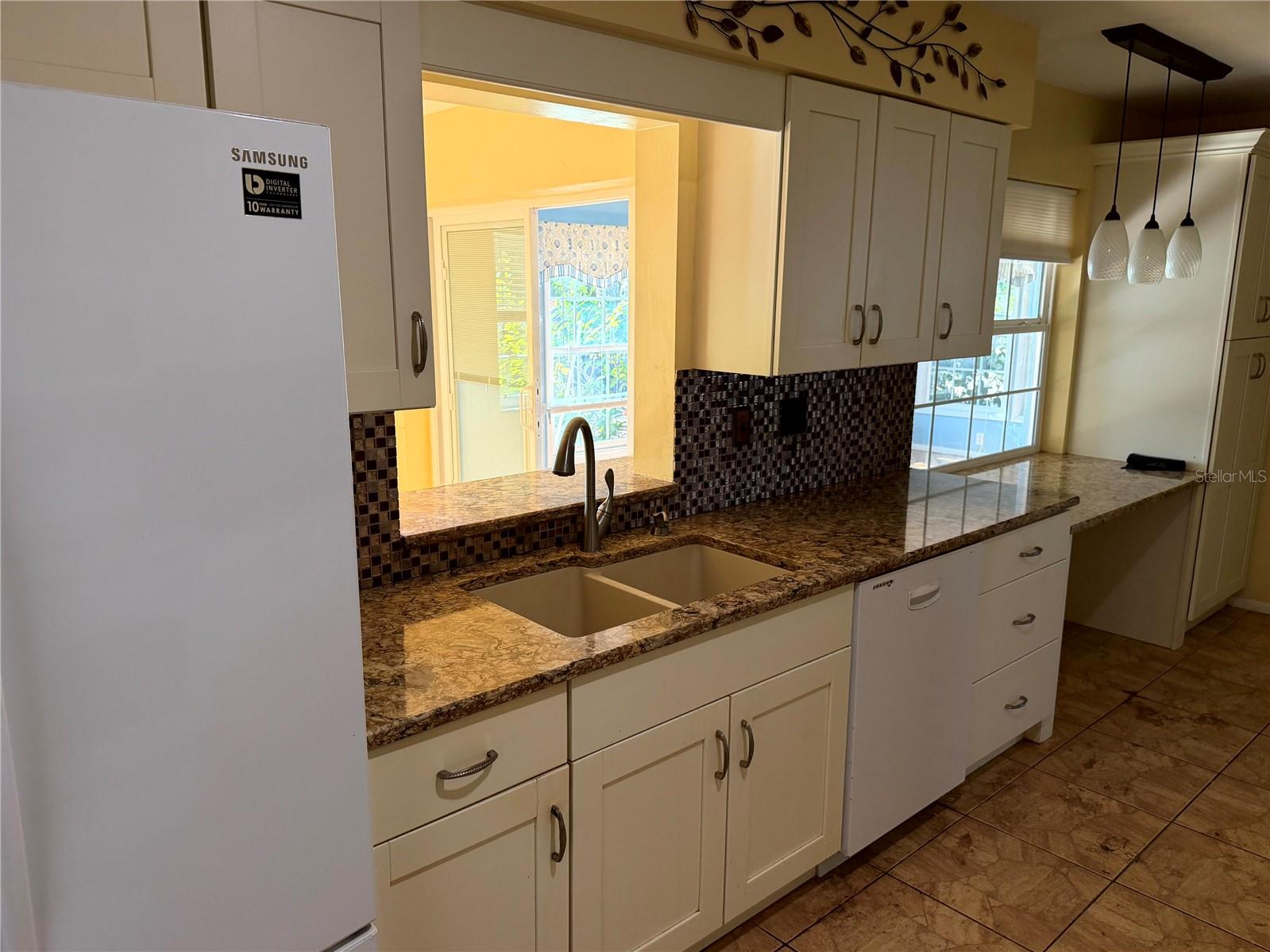 3312 SPRING MILL CIR