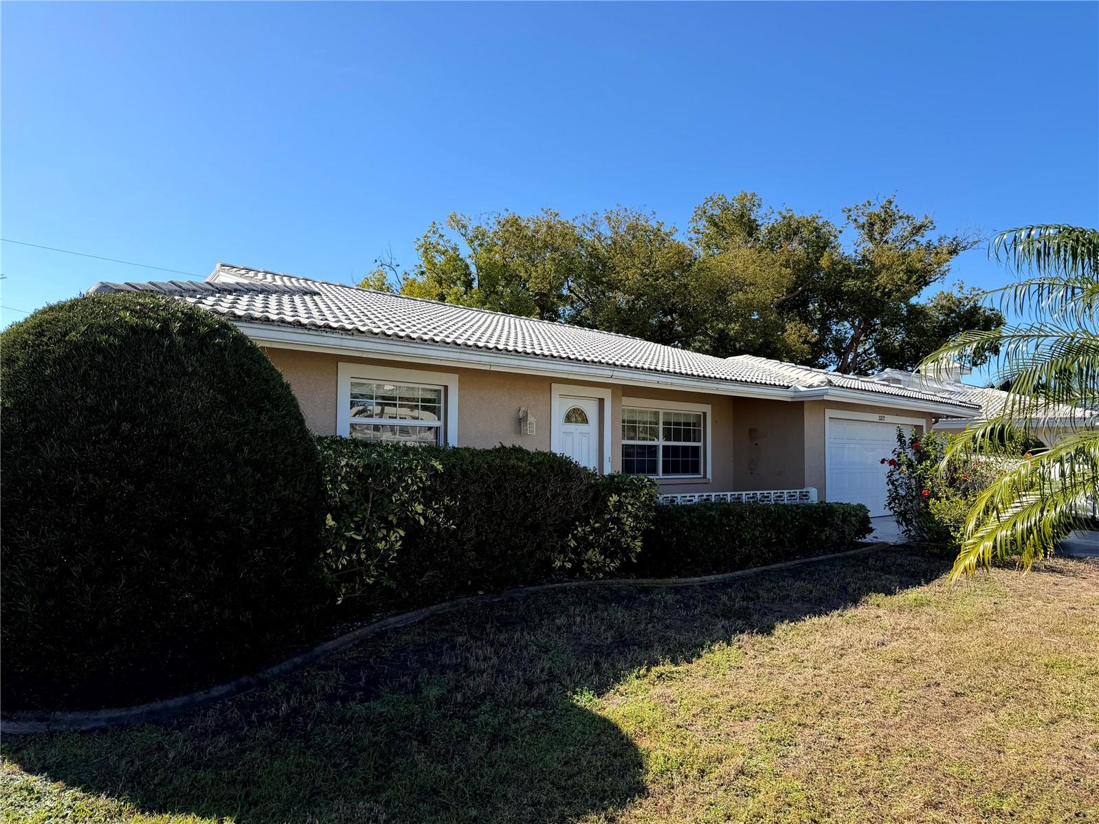 3312 SPRING MILL CIR