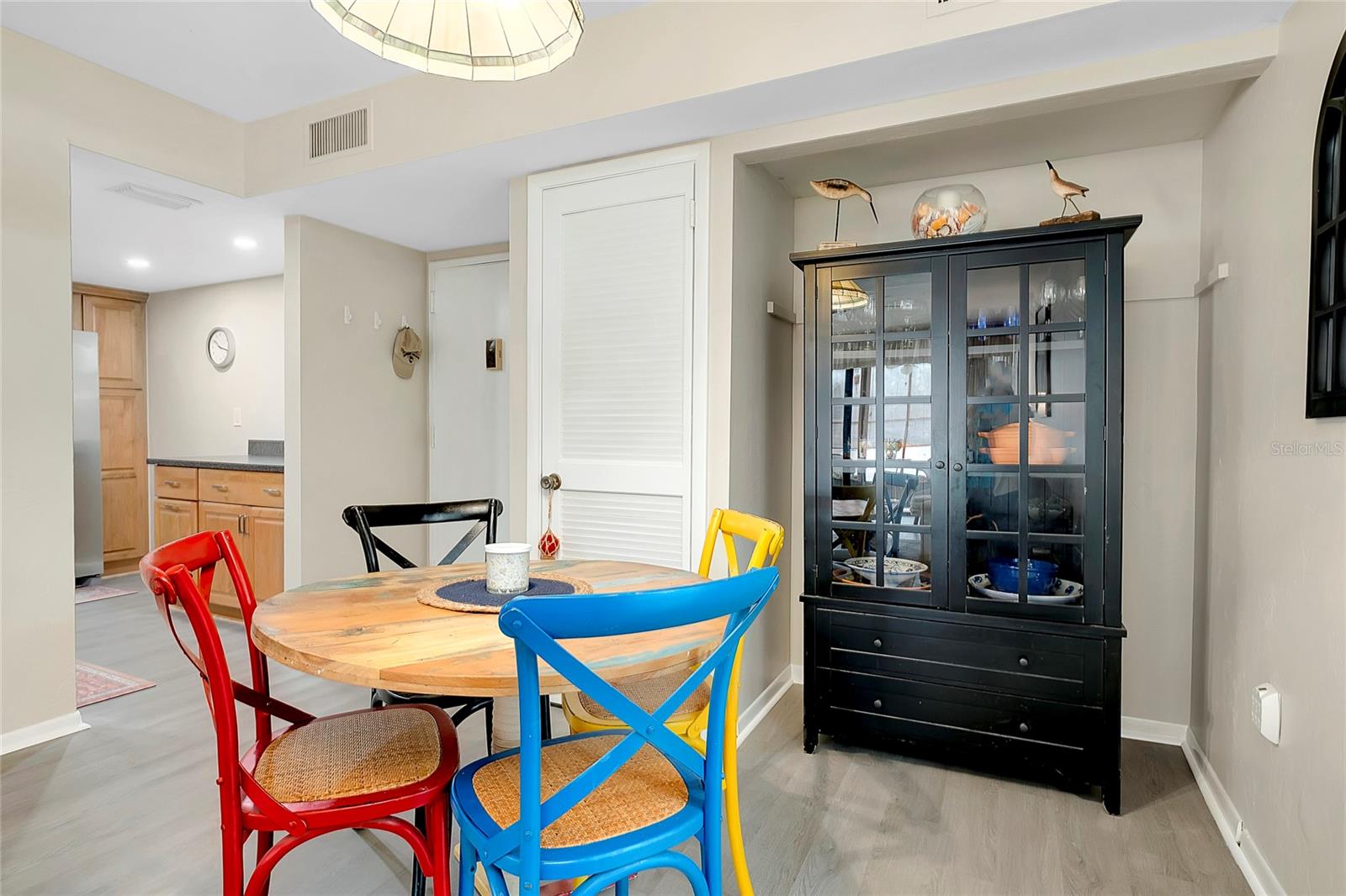 612 BIRD BAY DR S #116