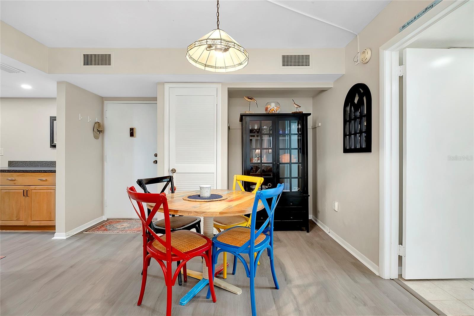 612 BIRD BAY DR S #116